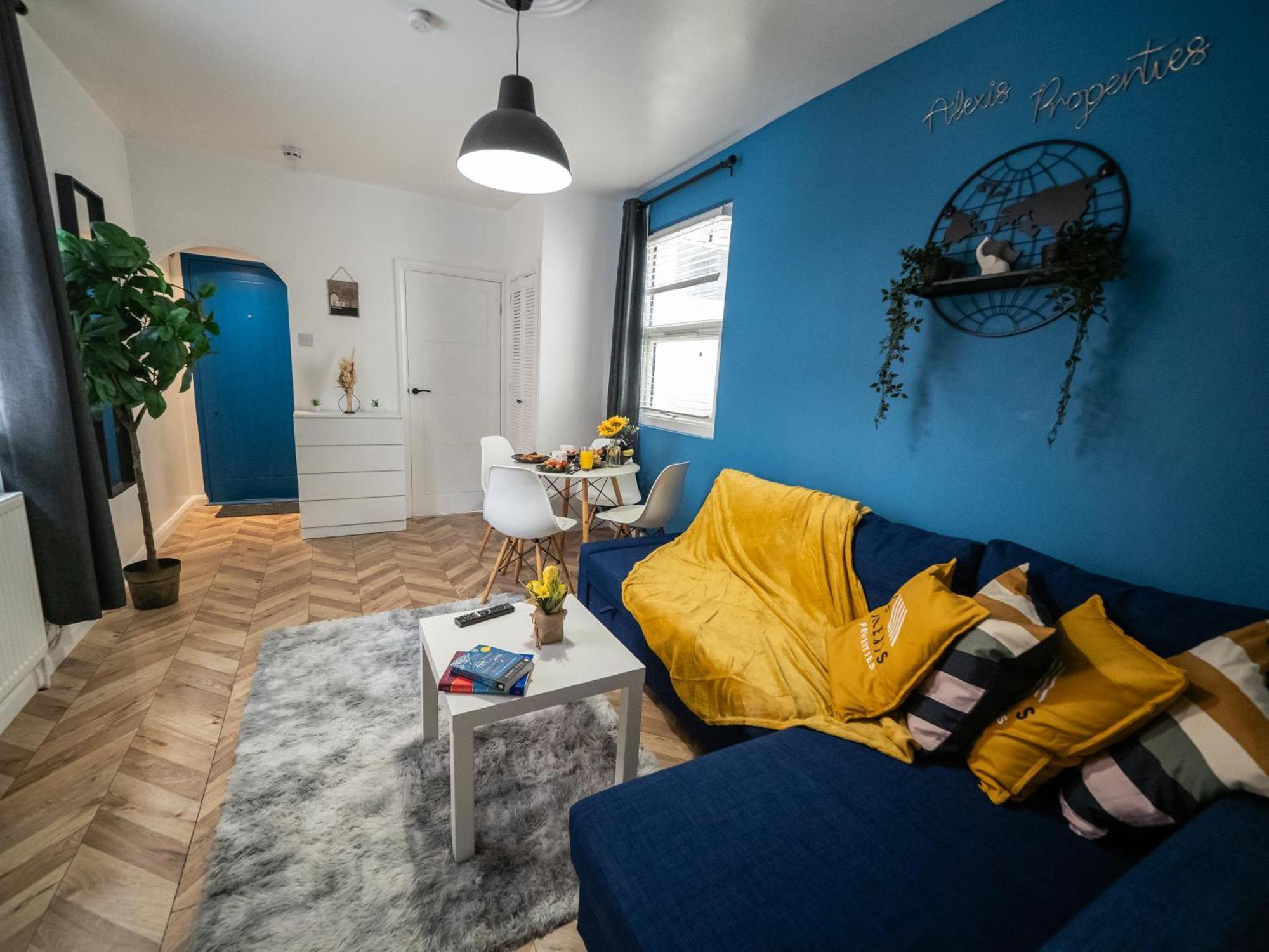 Seaside Retreat: Luxury 1-Bed, Free Parking Apartamento Portsmouth Exterior foto